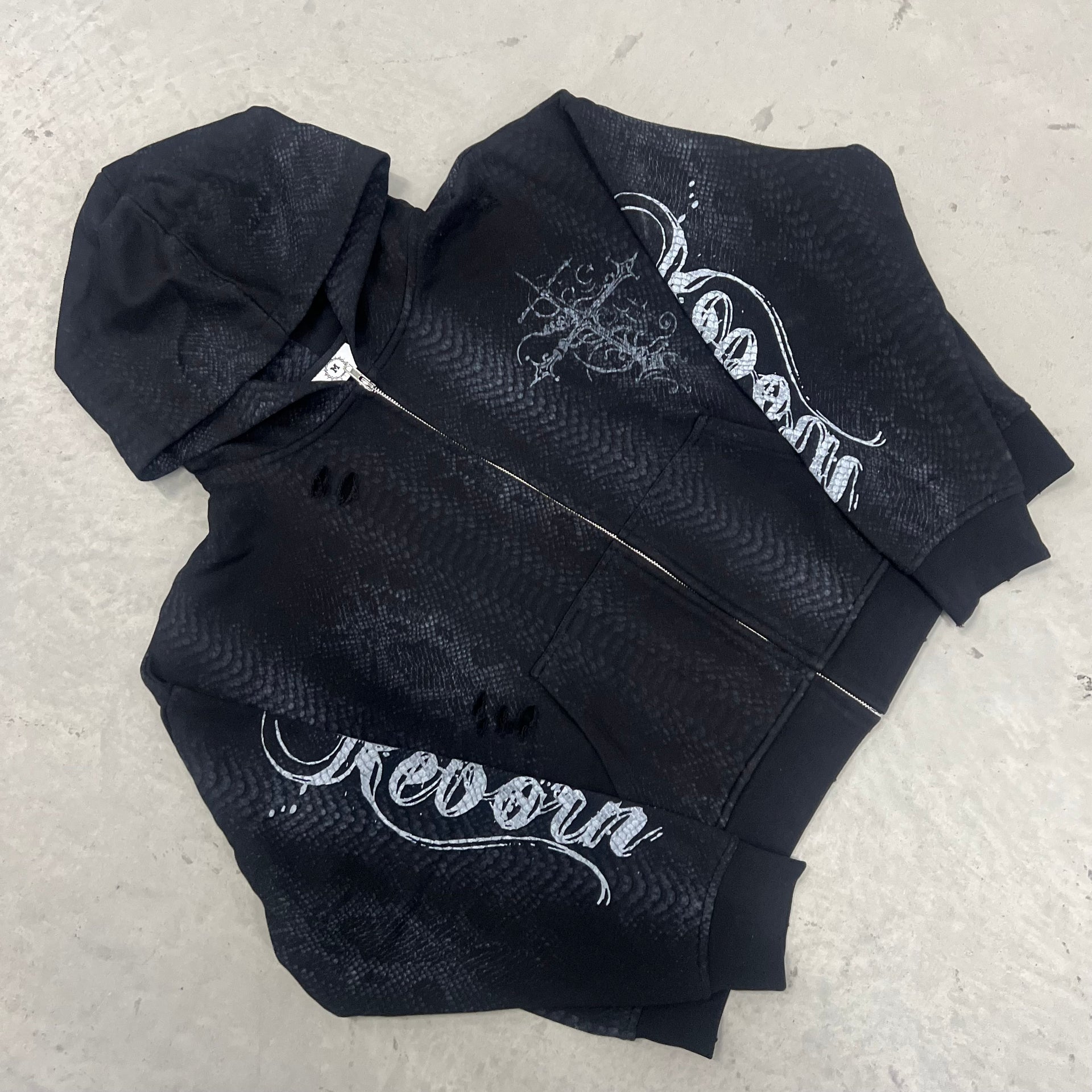 “Snakeskin” zipup